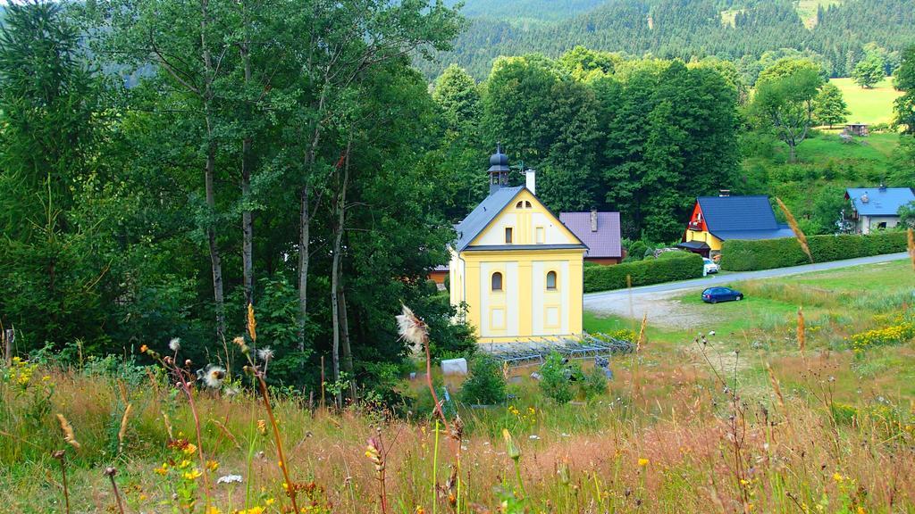 Penzion Pod Zvonem Hynčice pod Sušinou Екстериор снимка